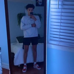 Meet your Posher, Jordan